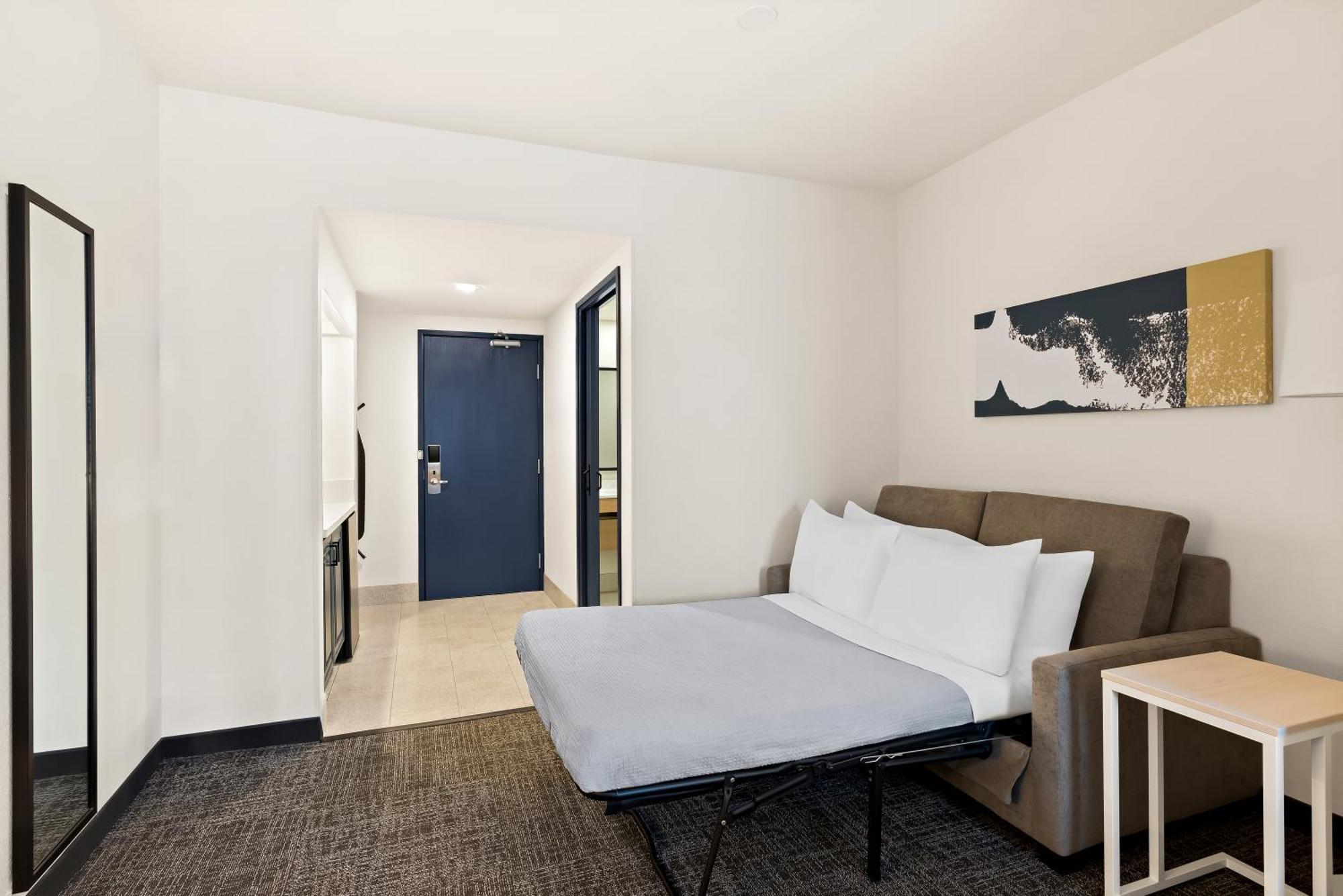 Spark By Hilton Williams Newly Opened 2025 Extérieur photo