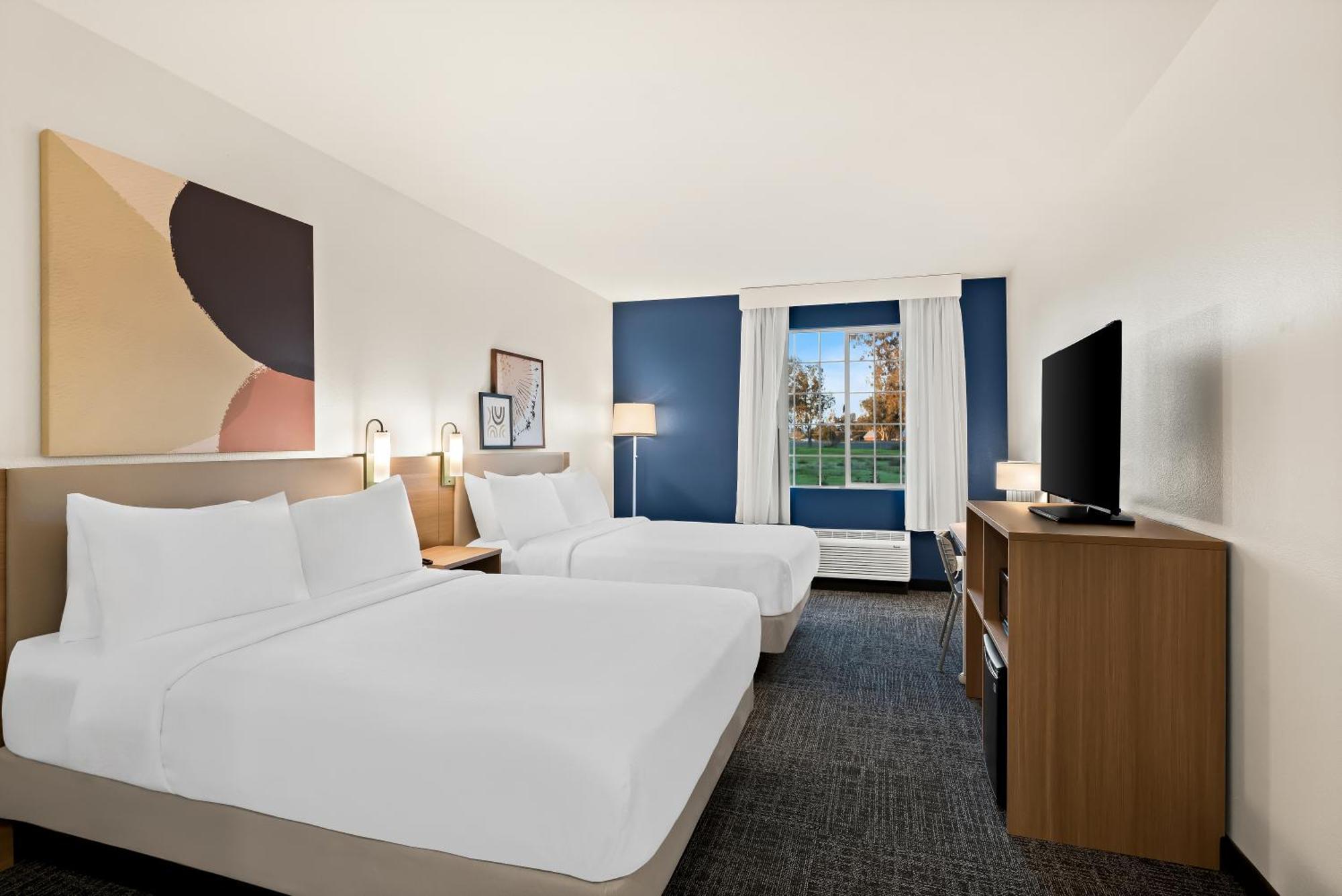 Spark By Hilton Williams Newly Opened 2025 Extérieur photo