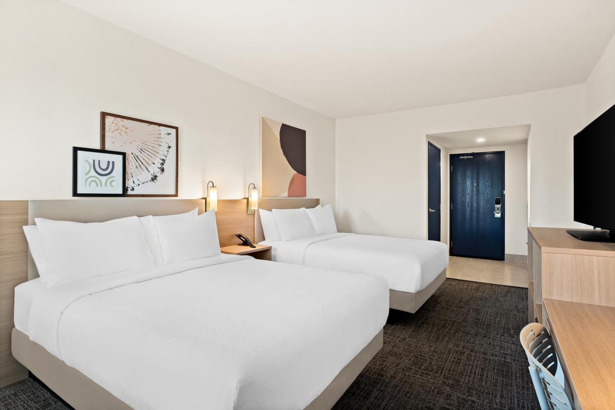 Spark By Hilton Williams Newly Opened 2025 Extérieur photo