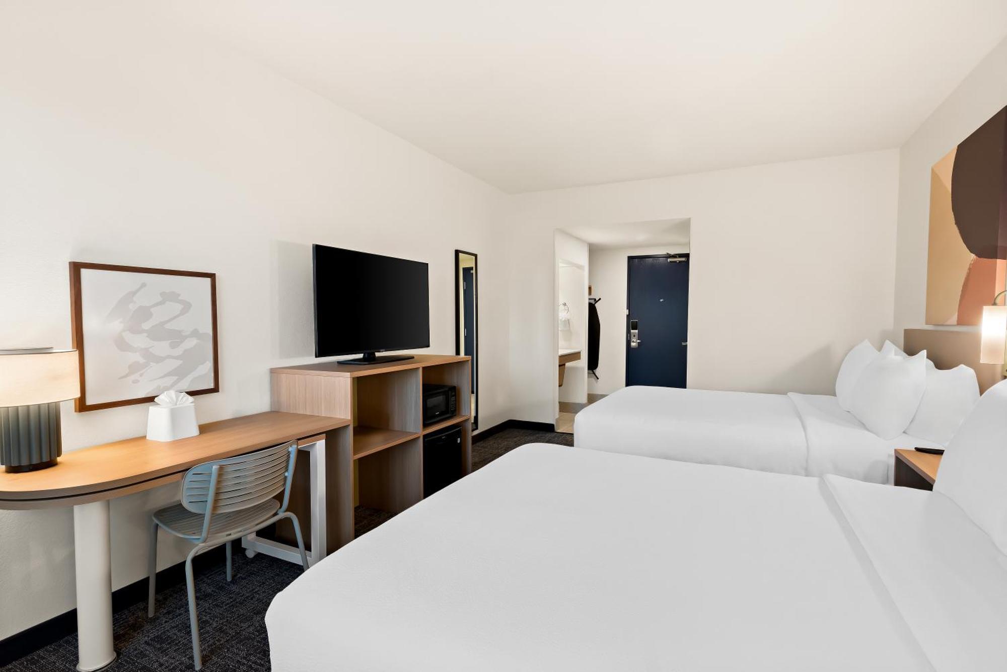 Spark By Hilton Williams Newly Opened 2025 Extérieur photo